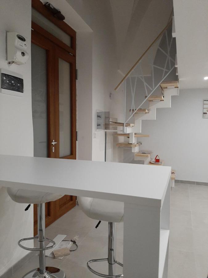 Bed Casa Vacanza Via Gallipoli - Corte Bari บรินดิซิ ภายนอก รูปภาพ