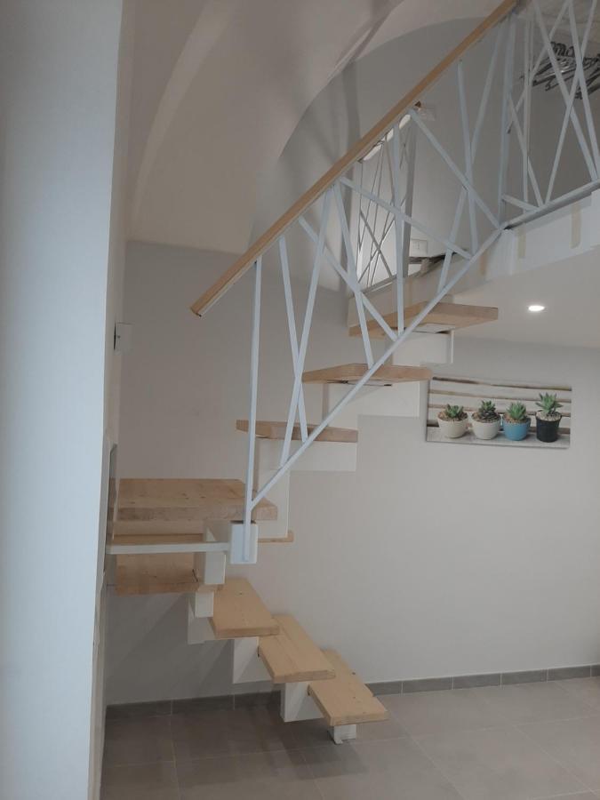 Bed Casa Vacanza Via Gallipoli - Corte Bari บรินดิซิ ภายนอก รูปภาพ