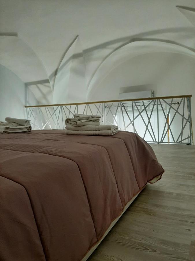 Bed Casa Vacanza Via Gallipoli - Corte Bari บรินดิซิ ภายนอก รูปภาพ