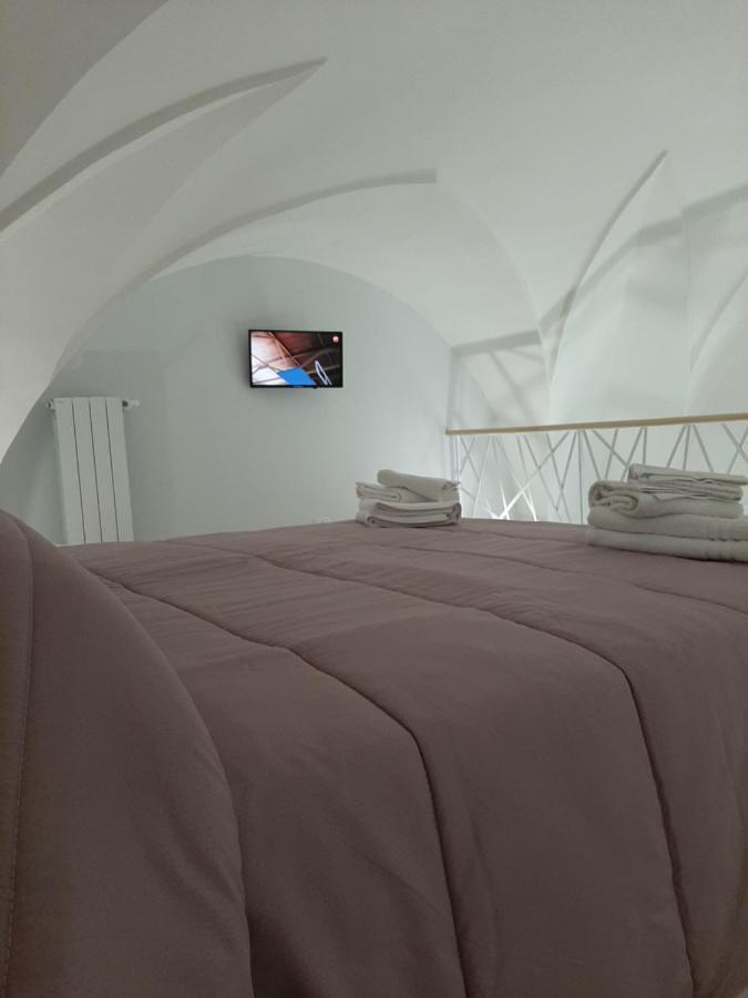 Bed Casa Vacanza Via Gallipoli - Corte Bari บรินดิซิ ภายนอก รูปภาพ