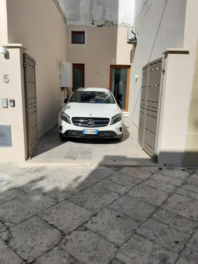 Bed Casa Vacanza Via Gallipoli - Corte Bari บรินดิซิ ภายนอก รูปภาพ