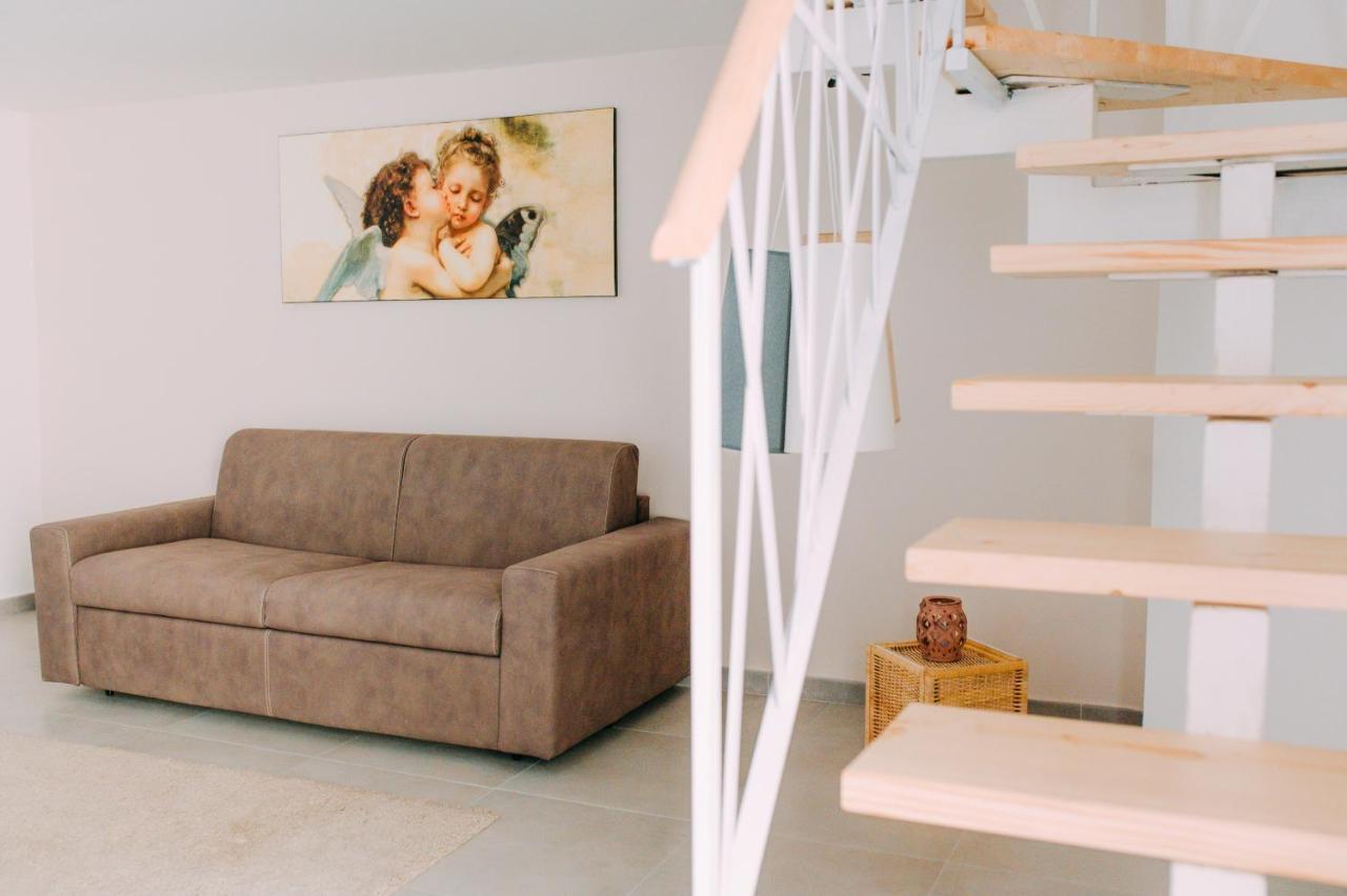 Bed Casa Vacanza Via Gallipoli - Corte Bari บรินดิซิ ภายนอก รูปภาพ