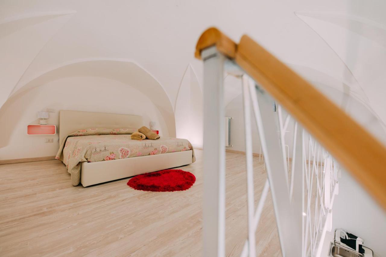Bed Casa Vacanza Via Gallipoli - Corte Bari บรินดิซิ ภายนอก รูปภาพ