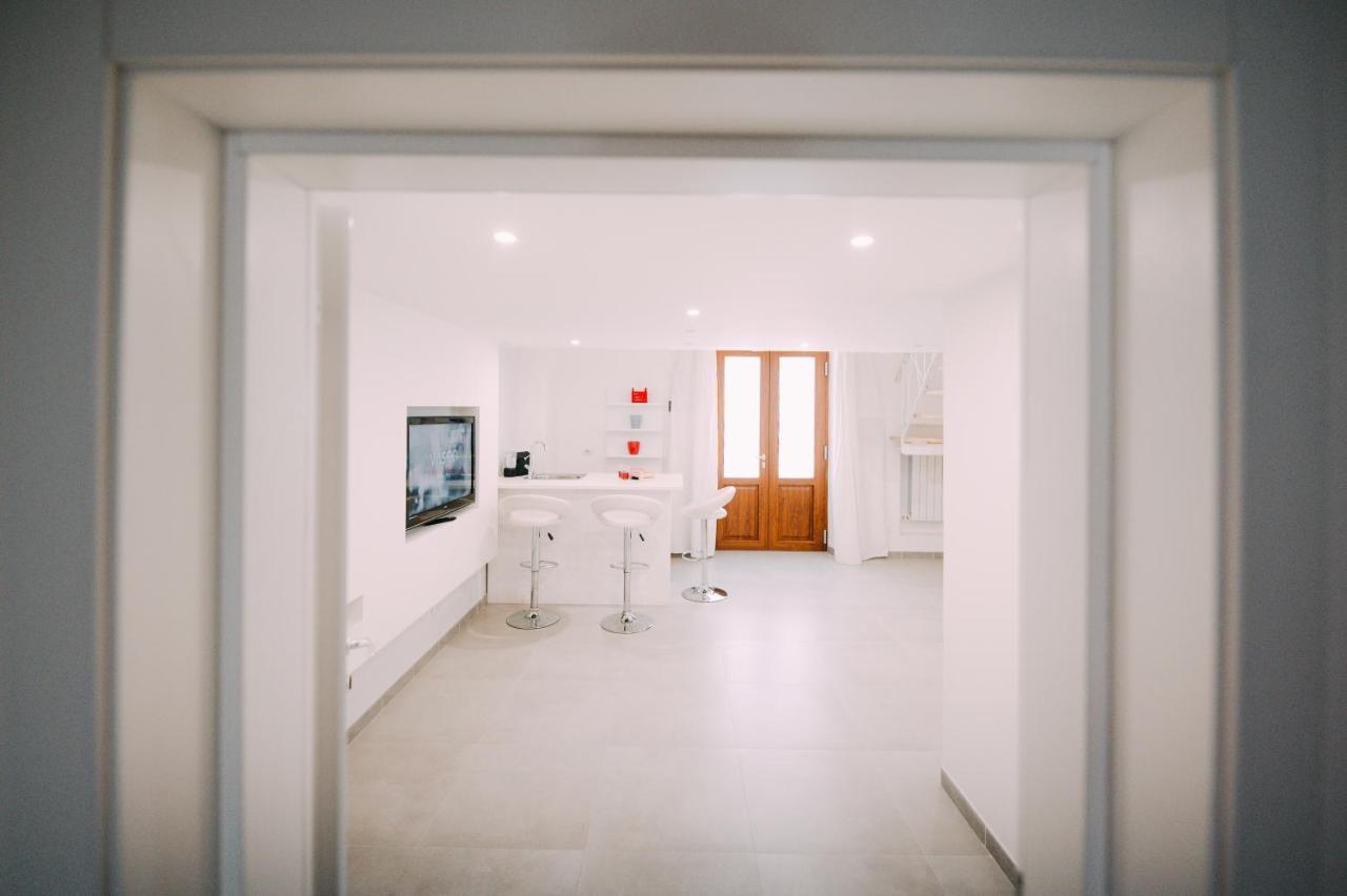 Bed Casa Vacanza Via Gallipoli - Corte Bari บรินดิซิ ภายนอก รูปภาพ