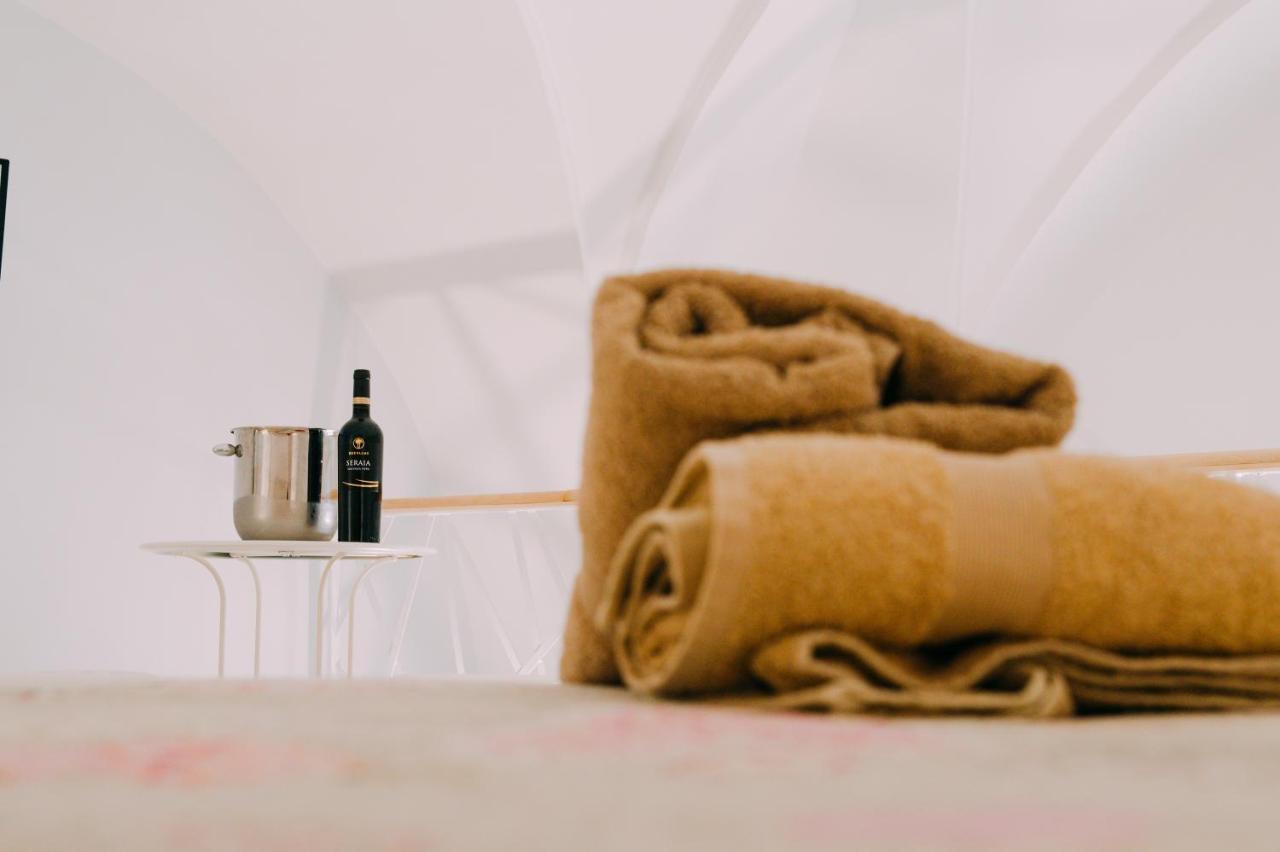Bed Casa Vacanza Via Gallipoli - Corte Bari บรินดิซิ ภายนอก รูปภาพ