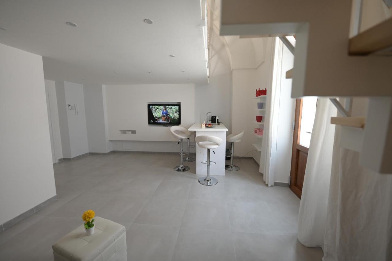 Bed Casa Vacanza Via Gallipoli - Corte Bari บรินดิซิ ภายนอก รูปภาพ