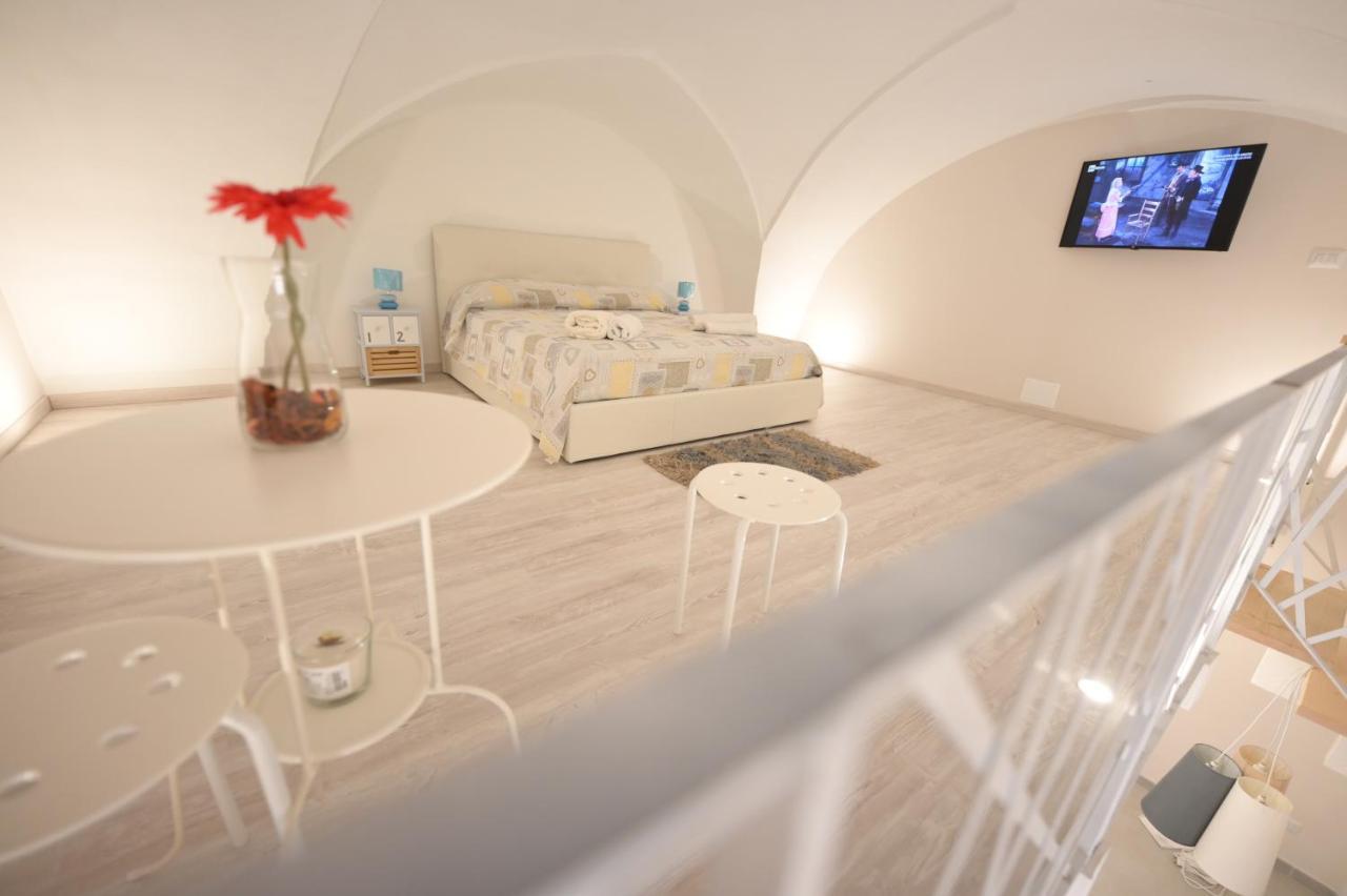 Bed Casa Vacanza Via Gallipoli - Corte Bari บรินดิซิ ภายนอก รูปภาพ