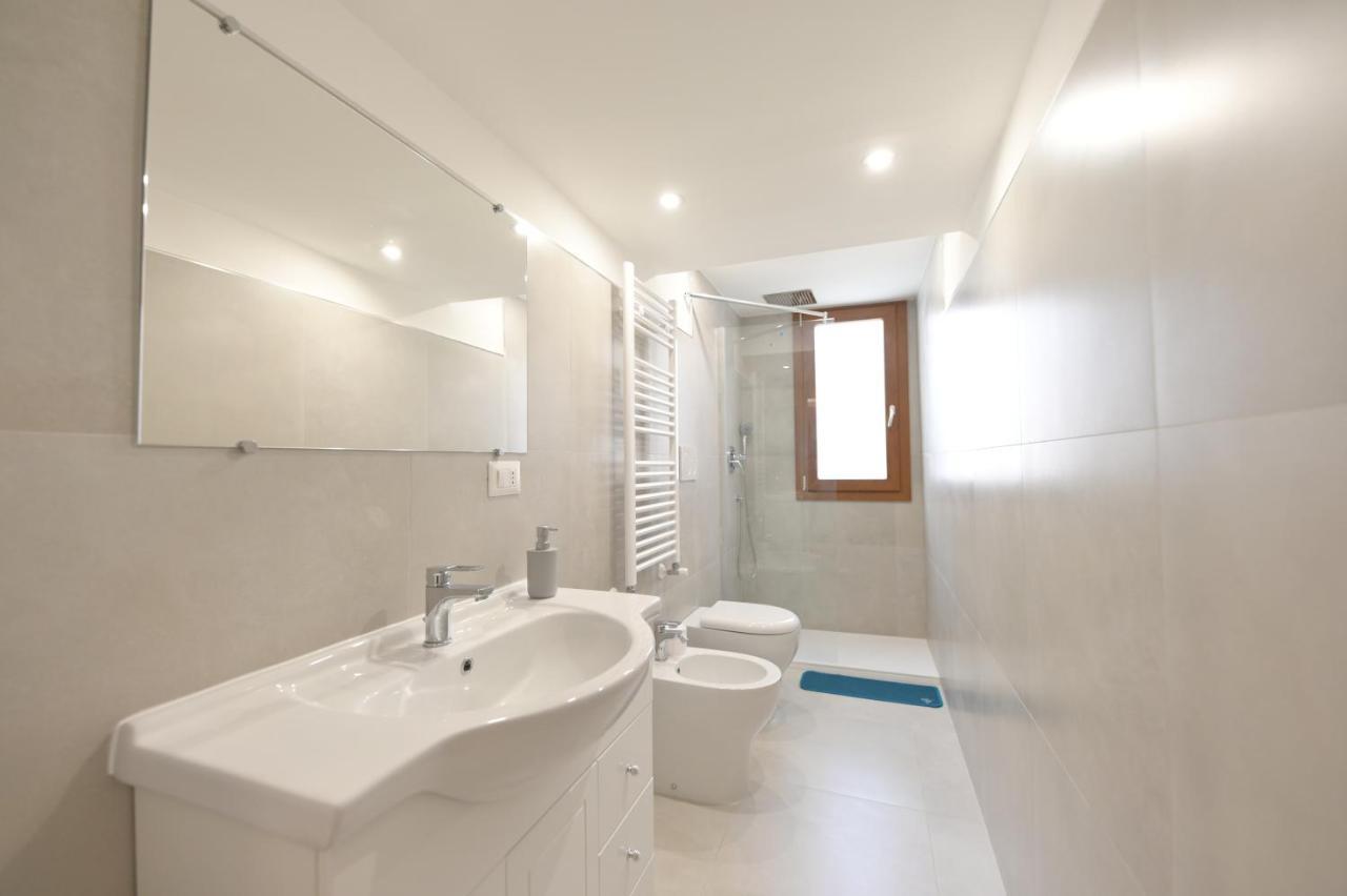 Bed Casa Vacanza Via Gallipoli - Corte Bari บรินดิซิ ภายนอก รูปภาพ
